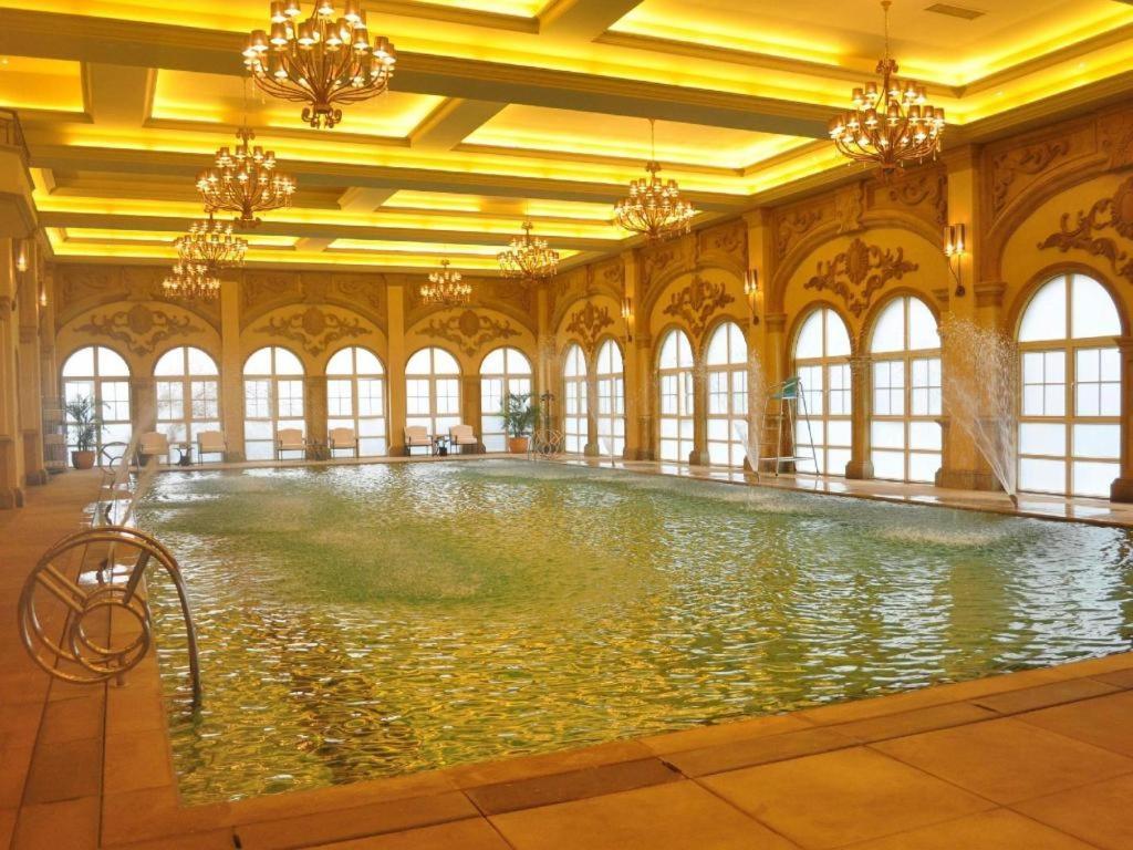 Dragon Lake Princess Hotel Guangzhou Exteriör bild